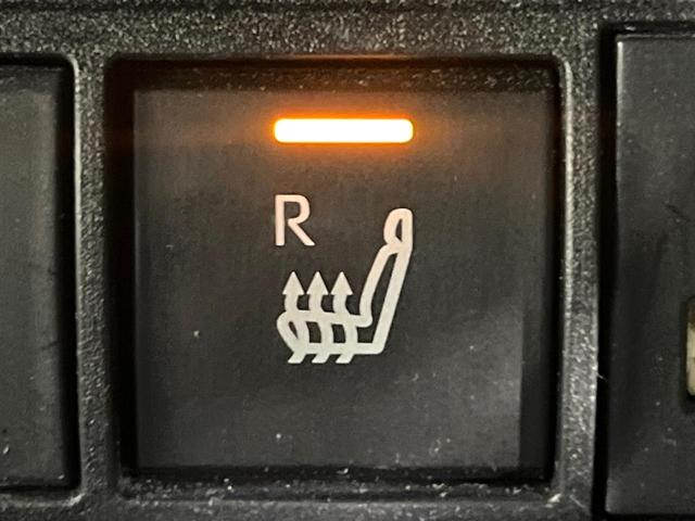 ヤリスクロス ハイブリッドZ 禁煙車 セーフティセンス 純正8型ディスプレイ 全周囲カメラ 前席シートヒーター ブラインドスポットモニター パワーシート 電動リアゲート オートハイビーム オートエアコン ドラレコ 純正18AW(28枚目)