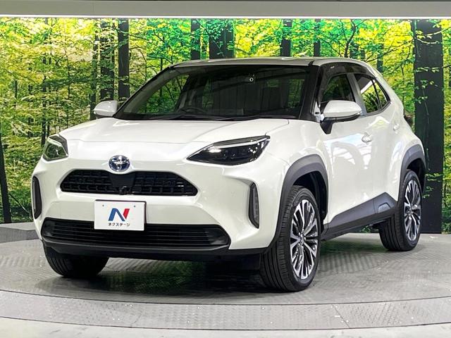 ヤリスクロス ハイブリッドZ 禁煙車 セーフティセンス 純正8型ディスプレイ 全周囲カメラ 前席シートヒーター ブラインドスポットモニター パワーシート 電動リアゲート オートハイビーム オートエアコン ドラレコ 純正18AW(44枚目)