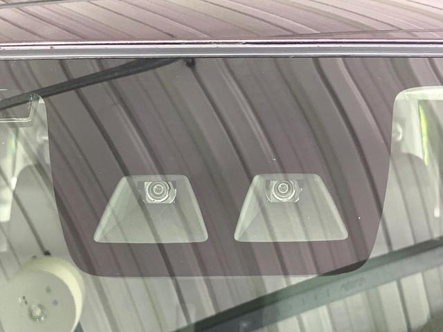 ルーミー カスタムG 禁煙車 スマートアシスト 純正9型ナビ バックカメラ 両側電動スライド オートエアコン 前席シートヒーター オートハイビーム LEDライト コーナーセンサー クルーズコントロール ETC(3枚目)