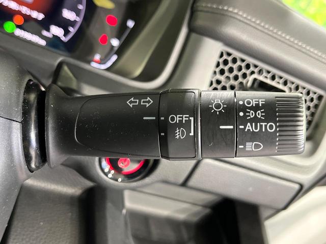 ステップワゴン ｅ：ＨＥＶスパーダ　全周囲カメラ　衝突被害軽減システム　レーダークルーズ　禁煙車　ハーフレザーシート　コーナーセンサー　スマートキー　ＬＥＤヘッド　ビルトインＥＴＣ　純正１６インチアルミ　オートハイビーム　車線逸脱警報（30枚目）