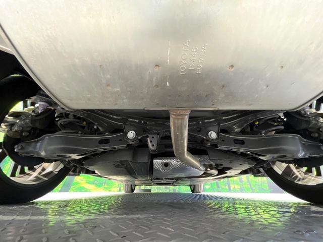 プリウス Ｚ　禁煙車　セーフティセンス　純正１２．３型ナビ　全周囲カメラ　シートエアコン　ブラインドスポットモニター　デジタルインナーミラー　ＡＣ１００Ｖ電源　電動リアゲート　パワーシート　ステアリングヒーター（19枚目）