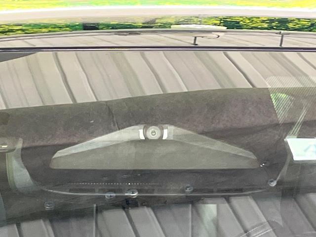 プリウス Ｚ　禁煙車　セーフティセンス　純正１２．３型ナビ　全周囲カメラ　シートエアコン　ブラインドスポットモニター　デジタルインナーミラー　ＡＣ１００Ｖ電源　電動リアゲート　パワーシート　ステアリングヒーター（21枚目）