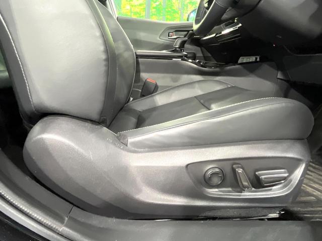 プリウス Ｚ　禁煙車　セーフティセンス　純正１２．３型ナビ　全周囲カメラ　シートエアコン　ブラインドスポットモニター　デジタルインナーミラー　ＡＣ１００Ｖ電源　電動リアゲート　パワーシート　ステアリングヒーター（29枚目）
