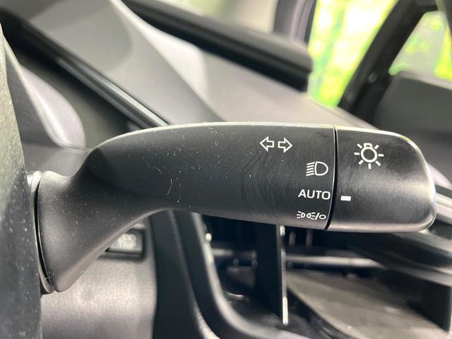 プリウス Ｚ　禁煙車　セーフティセンス　純正１２．３型ナビ　全周囲カメラ　シートエアコン　ブラインドスポットモニター　デジタルインナーミラー　ＡＣ１００Ｖ電源　電動リアゲート　パワーシート　ステアリングヒーター（33枚目）