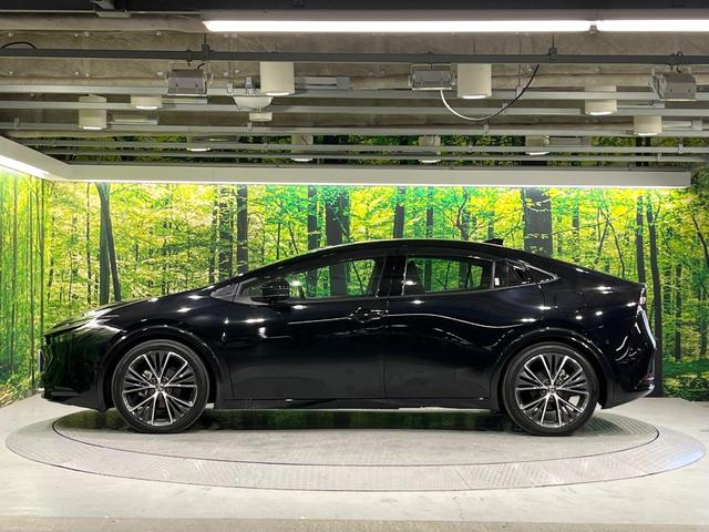 プリウス Ｚ　禁煙車　セーフティセンス　純正１２．３型ナビ　全周囲カメラ　シートエアコン　ブラインドスポットモニター　デジタルインナーミラー　ＡＣ１００Ｖ電源　電動リアゲート　パワーシート　ステアリングヒーター（49枚目）