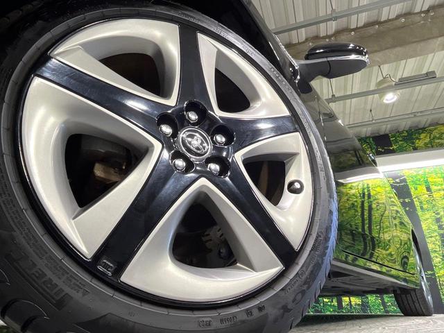 プリウス Ｓツーリングセレクション　禁煙車　後期型　セーフティセンス　メモリーナビ　バックカメラ　前席シートヒーター　レーダークルーズコントロール　オートハイビーム　純正１７インチアルミホイール　オートエアコン　ＥＴＣ（13枚目）