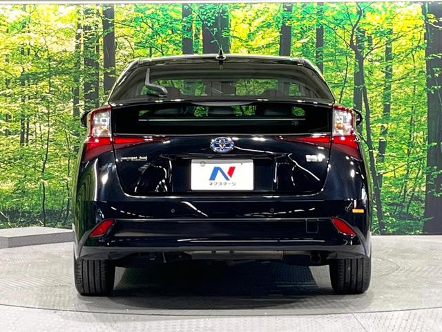 プリウス Ｓツーリングセレクション　禁煙車　後期型　セーフティセンス　メモリーナビ　バックカメラ　前席シートヒーター　レーダークルーズコントロール　オートハイビーム　純正１７インチアルミホイール　オートエアコン　ＥＴＣ（15枚目）