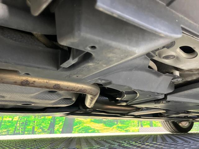 プリウス Ｓツーリングセレクション　禁煙車　後期型　セーフティセンス　メモリーナビ　バックカメラ　前席シートヒーター　レーダークルーズコントロール　オートハイビーム　純正１７インチアルミホイール　オートエアコン　ＥＴＣ（46枚目）