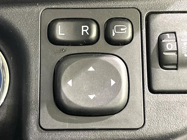 アクア Ｓスタイルブラック　禁煙車　後期　セーフティセンス　純正ナビ　Ｂｌｕｅｔｏｏｔｈ再生　全周囲カメラ　シートヒーター　車線逸脱警報　ＥＴＣ　オートハイビーム　ＬＥＤライト　スマートキー　ステアリングスイッチ　オートエアコン（55枚目）