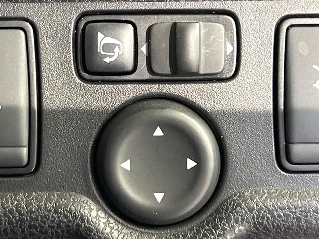 ノート ｅ－パワー　メダリスト　禁煙車　フルエアロ　全周囲カメラ　純正ＳＤナビ　衝突軽減　ドラレコ　デジタルミラー　コーナーセンサー　スマートキー　ＬＥＤヘッド　ＥＴＣ　純正１５インチアルミ　ハーフレザーシート　車線逸脱警報（31枚目）