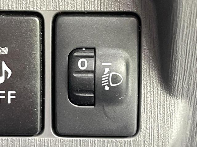 プリウスアルファ Ｓ　禁煙車　純正ナビ　Ｂｌｕｅｔｏｏｔｈ再生　バックカメラ　オートエアコン　オートライト　ＥＴＣ　ステアリングスイッチ　ウィンカーミラー　スマートキー　電動格納ミラー（27枚目）