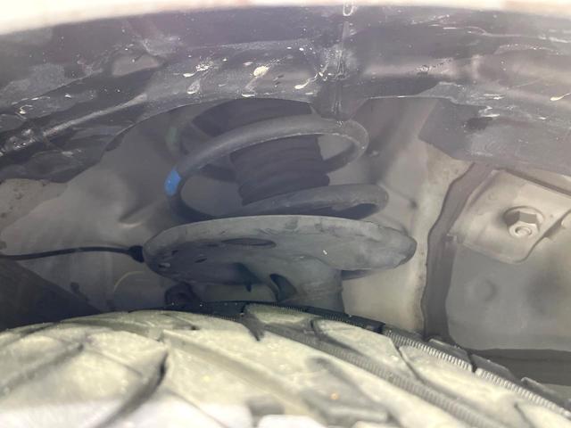 プリウスアルファ Ｓ　禁煙車　純正ナビ　Ｂｌｕｅｔｏｏｔｈ再生　バックカメラ　オートエアコン　オートライト　ＥＴＣ　ステアリングスイッチ　ウィンカーミラー　スマートキー　電動格納ミラー（48枚目）