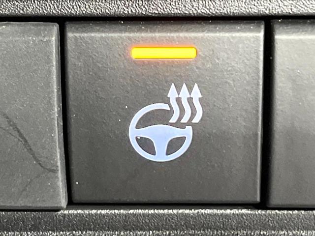 ヤリスクロス ハイブリッドＺ　禁煙車　２トーンカラー　衝突軽減　純正８型ディスプレイ　全周囲カメラ　前席シートヒーター　ステアリングヒーター　ＬＥＤライト　オートハイビーム　パワーシート　オートエアコン　ＥＴＣ　レーダークルーズ（32枚目）