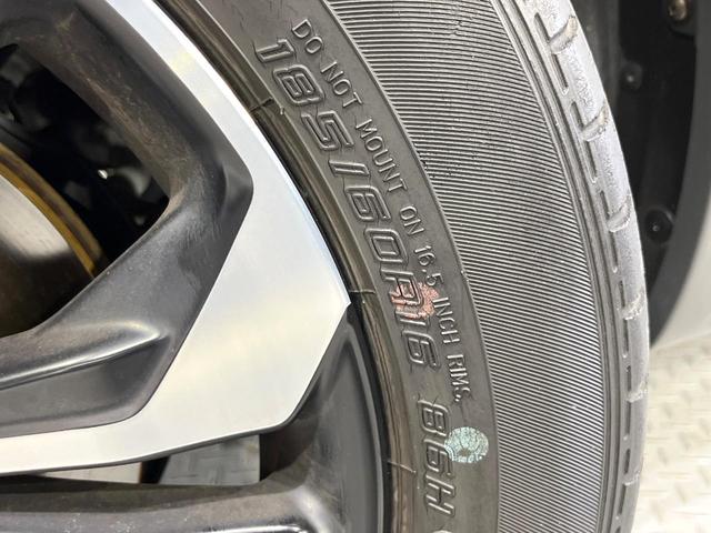 フィット e:HEVクロスター 禁煙車 ホンダセンシング 純正8型ナビ バックカメラ レーンアシスト コーナーセンサー ETC ルーフレール オートエアコン LEDライト オートライト ウィンカーミラー スマートキー(32枚目)