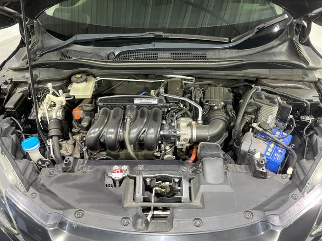 ヴェゼル ハイブリッドＸ　禁煙車　衝突軽減装置　メモリーナビ　Ｂｌｕｅｔｏｏｔｈ再生　バックカメラ　クルコン　パドルシフト　ＥＴＣ　前席シートヒーター　ＬＥＤライト　オートライト　オートエアコン　純正１７インチアルミ（18枚目）