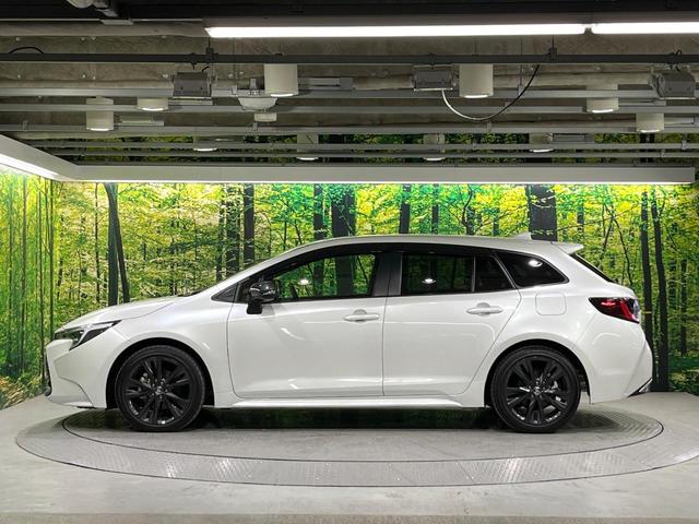 カローラツーリング ハイブリッド ダブルバイビー 禁煙車 セーフティセンス ナビ機能付純正ディスプレイ バックカメラ AC100V電源 オートハイビーム LEDライト レーダークルーズコントロール ステアリングスイッチ スマートキー オートエアコン(43枚目)