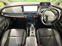 プリウス Ｚ　禁煙車　衝突軽減装置　純正１２．３型ＤＡ　パノラミックビューモニター　ブラインドスポットモニター　レーダークルーズ　シートベンチレーション　パワーシート　ステアリングヒーター　パワーバックドア（2枚目）