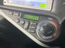 アクア Ｓ　禁煙車　純正ナビ　Ｂｌｕｅｔｏｏｔｈ再生　オートエアコン　ＥＴＣ　キーレスエントリー　純正１５インチアルミホイール　電動格納ミラー　スペアタイヤ　ライトレベライザー（4枚目）