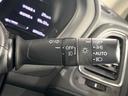 ハイブリッドＺ・ホンダセンシング　禁煙車　後期型　衝突軽減装置　純正ナビ　バックカメラ　前席シートヒーター　パドルシフト　オートエアコン　ＬＥＤライト　オートライト　ＥＴＣ　レーンアシスト　純正１７インチＡＷ　アダプティブクルーズ（31枚目）