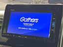 Ｎ－ＢＯＸカスタム Ｇ・Ｌターボホンダセンシング　禁煙車　ターボ　ホンダセンシング　純正ナビ　Ｂｌｕｅｔｏｏｔｈ再生　バックカメラ　両側スライドドア　車線逸脱警報　オートエアコン　純正１５インチアルミホイール　スマートキー　ＬＥＤライト　オートライト（4枚目）
