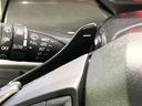 ハイブリッドＸＺ　ターボ　禁煙車　セーフティサポート　純正８型ナビ　全周囲カメラ　ヘッドアップディスプレイ　両側電動スライド　アダプティブクルーズ　パドルシフト　前席シートヒーター　オートエアコン　ＬＥＤライト　オートライト（33枚目）