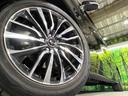 【純正１８インチアルミホイール】外観にマッチした純正アルミホイールを装着しております。各種社外アルミホイールや、スタッドレスタイヤも取扱いしております。是非ご相談ください♪