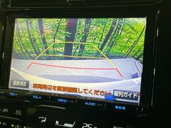 【バックカメラ】駐車時に後方がリアルタイム映像で確認できます。大型商業施設や立体駐車場での駐車時や、夜間のバック時に大活躍！運転スキルに関わらず、今や必須となった装備のひとつです！ 5