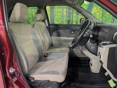 運転席シート廻りは使用感も少なく、良好な状態となっています。丁寧に使われていたことがよくわかりますね。 7