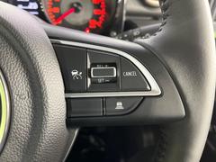 �ڥ����ץƥ��֥��롼������ȥ�����۹�®ƻϩ�Ǥ�Ĺ��Υ���Ԥ��ڤˡ�����ư��®�٤��ݤĥ��롼������ȥ����뤬�����ͷڸ������ƥ��Ϣ�Ȥ��������μ�ξ���Τ��Ƽִ֤��ݤĤ褦��®��Ĵ�ᤷ�Ƥ���ޤ����� 4