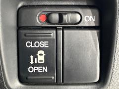 �ڥѥ���饤�ɥɥ��ۥ��ޡ��ȥ����䱿ž�ʤΥ����å��ǥ��饤�ɥɥ��γ��Ĥ���ǽ����ư�������Ϥ�����ƥɥ��򳫤���ɬ�פ�̵���������������ͤǤ⡢�Ť���ʪ����äƤ������饯�˳����Ĥ�Ǥ��ޤ��� 5