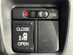 �ڥѥ���饤�ɥɥ��ۥ��ޡ��ȥ����䱿ž�ʤΥ����å��ǥ��饤�ɥɥ��γ��Ĥ���ǽ����ư�������Ϥ�����ƥɥ��򳫤���ɬ�פ�̵���������������ͤǤ⡢�Ť���ʪ����äƤ������饯�˳����Ĥ�Ǥ��ޤ��� 4