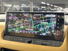 �ڽ��������������ʥӡۿ͵��ν����ʥӤ������������ǥ�����ǽ�⽼�¤��Ƥ��ꡢ�£�������������³����Ф������Υ��ޥۤ�ͣУ��ץ쥤�䡼�β��ڤ������ǽ�������α�ž������˳ڤ����ʤ�ޤ����� 3