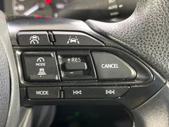 �ڥ졼�������롼������ȥ�����۹�®ƻϩ�Ǥ�Ĺ��Υ���Ԥ��ڤˡ�����ư��®�٤��ݤĥ��롼������ȥ����뤬�����ͷڸ������ƥ��Ϣ�Ȥ��������μ�ξ���Τ��Ƽִ֤��ݤĤ褦��®��Ĵ�ᤷ�Ƥ���ޤ����� 4