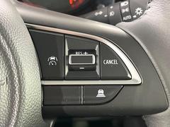 �ڥ����ץƥ��֥��롼������ȥ�����۹�®ƻϩ�Ǥ�Ĺ��Υ���Ԥ��ڤˡ�����ư��®�٤��ݤĥ��롼������ȥ����뤬�����ͷڸ������ƥ��Ϣ�Ȥ��������μ�ξ���Τ��Ƽִ֤��ݤĤ褦��®��Ĵ�ᤷ�Ƥ���ޤ����� 4