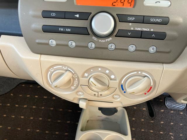 アルト Ｆ　走行３．２万キロ　オートマ　キーレスエントリー　車検令和８年７月　エアコン　パワステ　パワーウインドウ　エアバッグ　２ＷＤ　５ドア　軽自動車（19枚目）