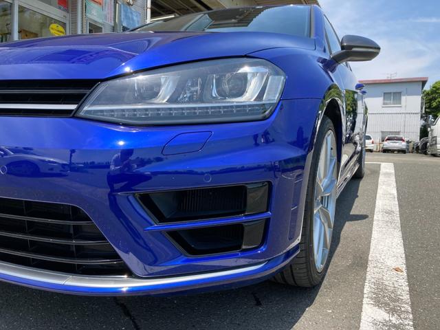 ゴルフＲ カーボンスタイル　冠水歴車ナビＢＴバックカメラＥＴＣカーボンスタイルナパレザーシート１００台限定車カーボンミラー専用レザーシート４ＷＤアダプティブクルコンプリクラッシュブレーキ衝突軽減ブレーキ１９インチアルミ（19枚目）