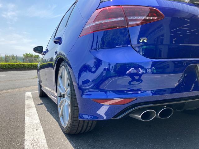 ゴルフＲ カーボンスタイル　冠水歴車ナビＢＴバックカメラＥＴＣカーボンスタイルナパレザーシート１００台限定車カーボンミラー専用レザーシート４ＷＤアダプティブクルコンプリクラッシュブレーキ衝突軽減ブレーキ１９インチアルミ（22枚目）