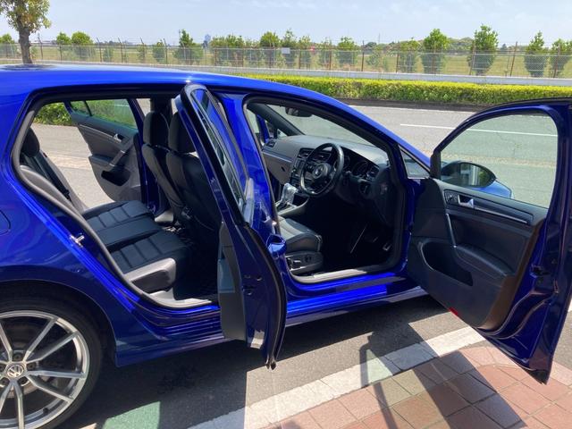 ゴルフＲ カーボンスタイル　冠水歴車ナビＢＴバックカメラＥＴＣカーボンスタイルナパレザーシート１００台限定車カーボンミラー専用レザーシート４ＷＤアダプティブクルコンプリクラッシュブレーキ衝突軽減ブレーキ１９インチアルミ（50枚目）