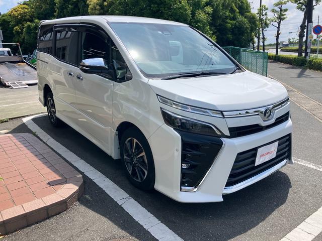 ヴォクシー ＺＳ　煌　冠水歴車４ＷＤＢｔ対応フルセグナビＥＴＣバックカメラ両側電動スライドドアキーレススマートキープッシュスタートダブルエアコン衝突被害軽減システム盗難防止システムＬＥＤヘッドライトクリアランスソナー（4枚目）