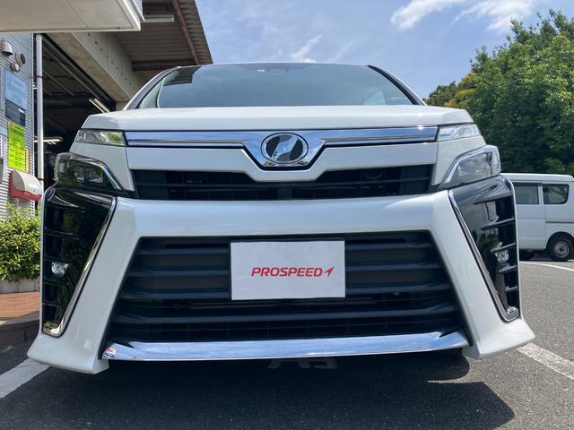ヴォクシー ＺＳ　煌　冠水歴車４ＷＤＢｔ対応フルセグナビＥＴＣバックカメラ両側電動スライドドアキーレススマートキープッシュスタートダブルエアコン衝突被害軽減システム盗難防止システムＬＥＤヘッドライトクリアランスソナー（5枚目）