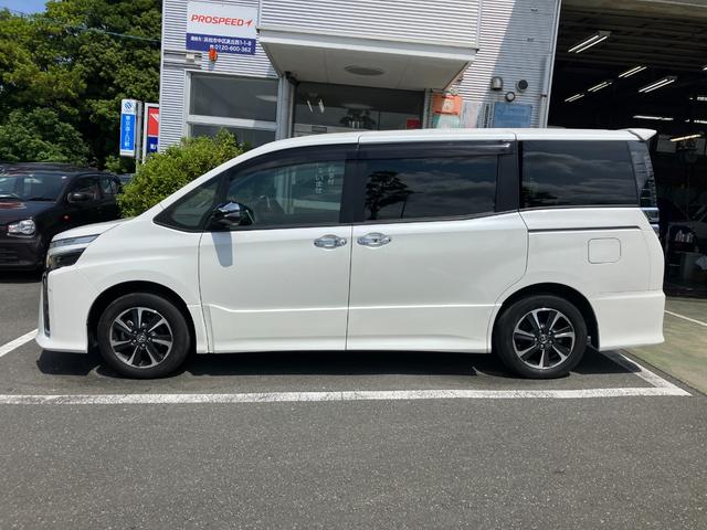 ヴォクシー ＺＳ　煌　冠水歴車４ＷＤＢｔ対応フルセグナビＥＴＣバックカメラ両側電動スライドドアキーレススマートキープッシュスタートダブルエアコン衝突被害軽減システム盗難防止システムＬＥＤヘッドライトクリアランスソナー（7枚目）