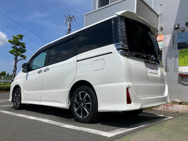 ヴォクシー ＺＳ　煌　冠水歴車４ＷＤＢｔ対応フルセグナビＥＴＣバックカメラ両側電動スライドドアキーレススマートキープッシュスタートダブルエアコン衝突被害軽減システム盗難防止システムＬＥＤヘッドライトクリアランスソナー（8枚目）
