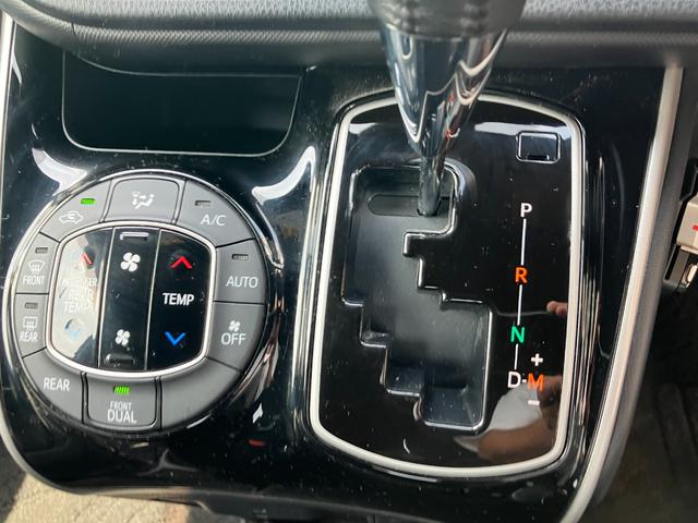 ヴォクシー ＺＳ　煌　冠水歴車４ＷＤＢｔ対応フルセグナビＥＴＣバックカメラ両側電動スライドドアキーレススマートキープッシュスタートダブルエアコン衝突被害軽減システム盗難防止システムＬＥＤヘッドライトクリアランスソナー（76枚目）