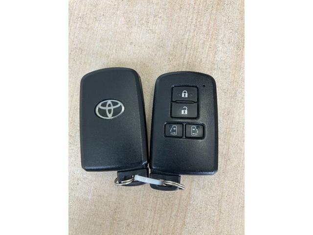 ヴォクシー ＺＳ　煌　冠水歴車４ＷＤＢｔ対応フルセグナビＥＴＣバックカメラ両側電動スライドドアキーレススマートキープッシュスタートダブルエアコン衝突被害軽減システム盗難防止システムＬＥＤヘッドライトクリアランスソナー（80枚目）