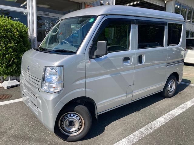 ＮＶ１００クリッパーバン ＤＸ　ＧＬパッケージ　冠水歴車エアコンパワステパワーウィンドキーレスエントリーフル装備４ＡＴプライバシーガラスセキュリティーアラームドアバイザーヘッドライトレベライザーハイルーフ５ドア２／４人乗り（2枚目）