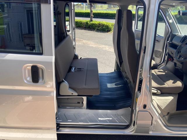ＮＶ１００クリッパーバン ＤＸ　ＧＬパッケージ　冠水歴車エアコンパワステパワーウィンドキーレスエントリーフル装備４ＡＴプライバシーガラスセキュリティーアラームドアバイザーヘッドライトレベライザーハイルーフ５ドア２／４人乗り（34枚目）