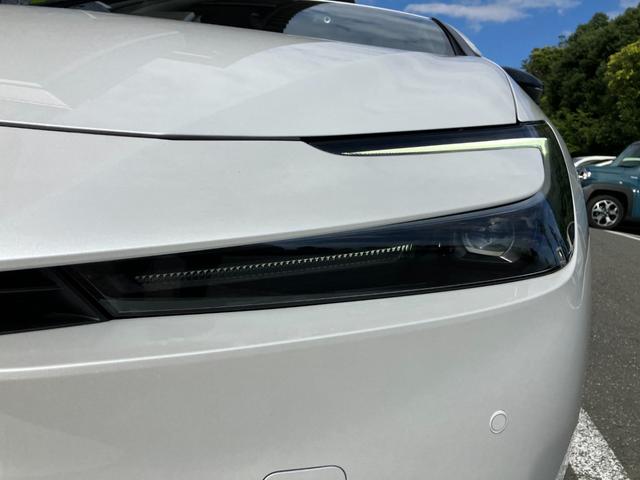 プリウス Ｕ　冠水歴車ディスプレイバックカメラＢＴ対応ＥＴＣ２．０セーフティセンス衝突軽減ブレーキ付踏み間違え防止レーンディパーチャーアラートリヤクロストラフィックアラートブラインドスポットモニタークルコン（20枚目）