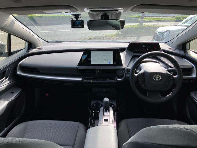プリウス Ｕ　冠水歴車ディスプレイバックカメラＢＴ対応ＥＴＣ２．０セーフティセンス衝突軽減ブレーキ付踏み間違え防止レーンディパーチャーアラートリヤクロストラフィックアラートブラインドスポットモニタークルコン（51枚目）