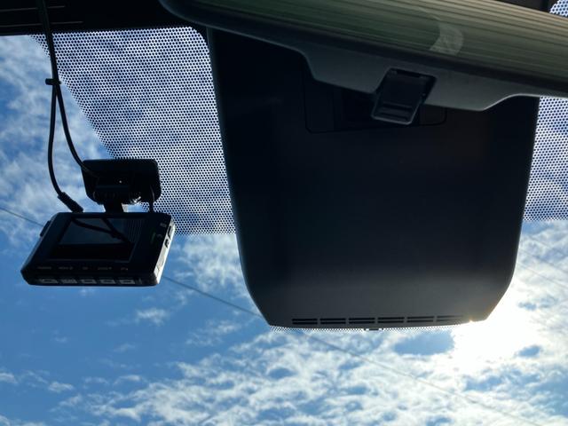 プリウス Ｕ　冠水歴車ディスプレイバックカメラＢＴ対応ＥＴＣ２．０セーフティセンス衝突軽減ブレーキ付踏み間違え防止レーンディパーチャーアラートリヤクロストラフィックアラートブラインドスポットモニタークルコン（71枚目）