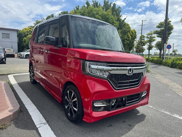 Ｎ－ＢＯＸカスタム Ｇ・Ｌホンダセンシング　雹害車ナビＴＶバックカメラＥＴＣ車載器付ＢＴ対応スマートキーＰスタートイモビ付ホンダセンシング衝突軽減ブレーキ付踏み間違え防止装置白線逸脱警報両側パワスラＬＥＤヘッド前席シートヒーター横滑り防止（3枚目）